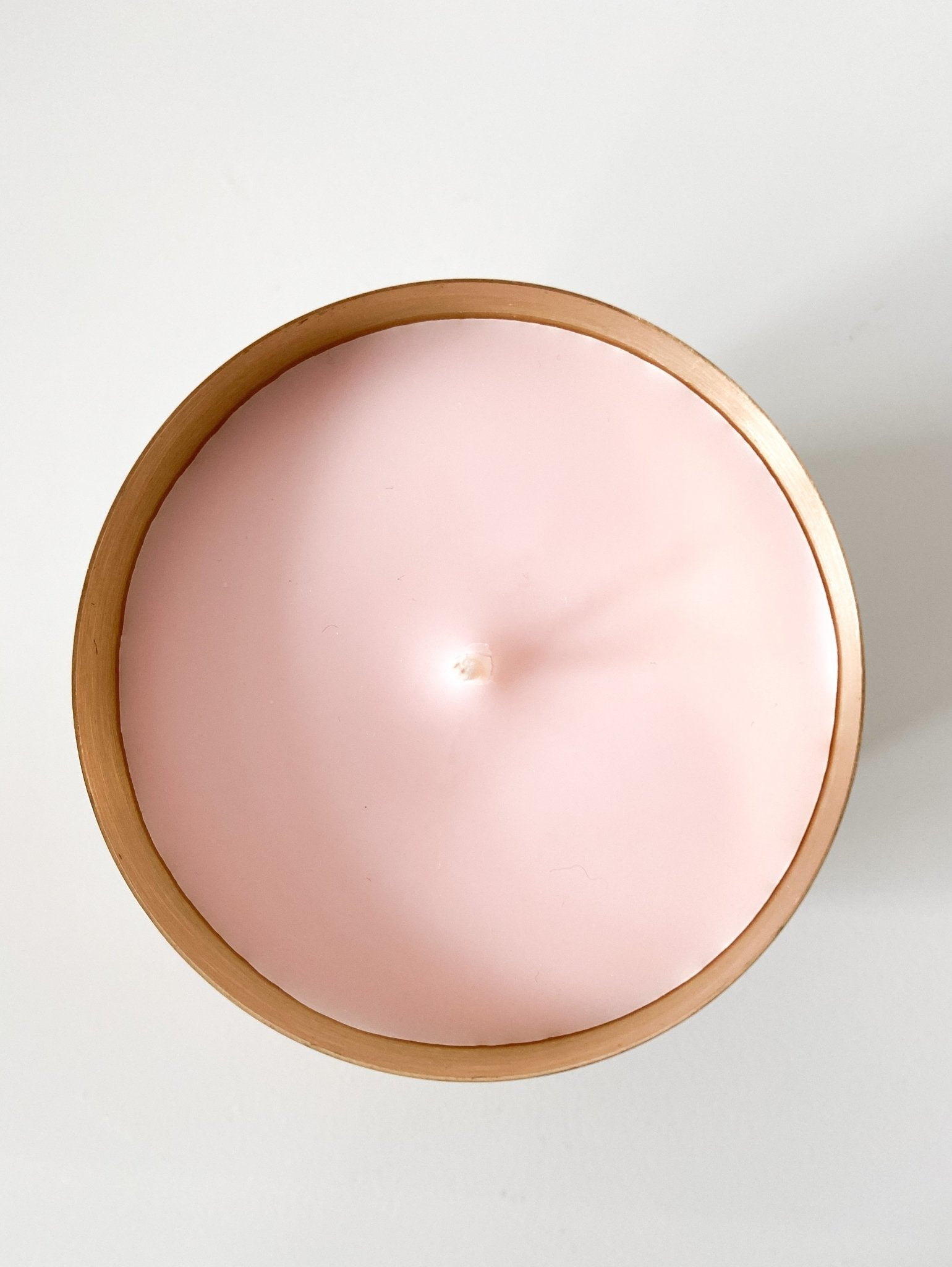 Make Scents of it Candle - Brass with Blush Wax - Tobacco Oud - Norsu Interiors (6802372788412)